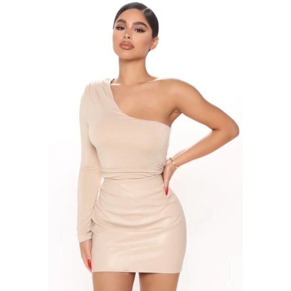 Te Amo One Shoulder Ruched Waist Bodysuit - Sand Size Med RefFNB3‎ - Picture 5 of 12